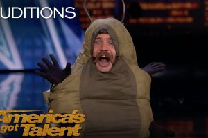 AGT 2018  Comedian Sethward the caterpillar flashes judges