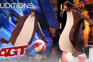 AGT 2019  Sethward the walrus falls off stage  Audition