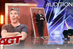AGT 2019  Nick & Lindsay knife throwing with Simon Cowell  Audition