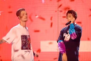 BGT The Champions  Bars & Melody sing  Waiting For the Sun