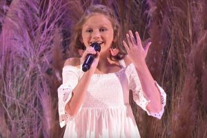 AGT 2019  Ansley Burns sings  Cry Pretty   Semifinals