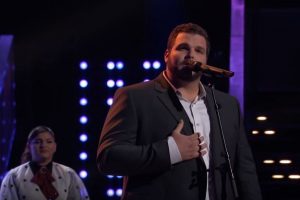 The Voice 2019  Jake Hoot sings  Cover Me Up   Knockouts