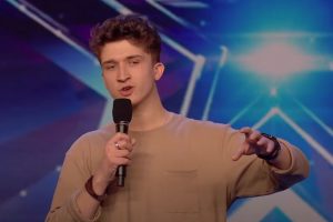 BGT 2020: Aaron Frith sings “Toxic” (Audition)