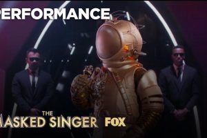 The Masked Singer 2020  Astronaut  Bye Bye Bye   Season 3