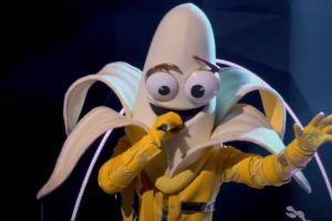 The Masked Singer 2020  Banana  Knockin  on Heaven s Door