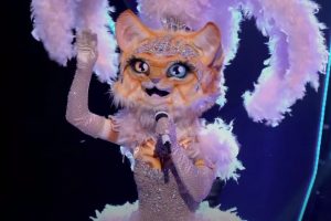 The Masked Singer 2020  Kitty sings  Unstoppable