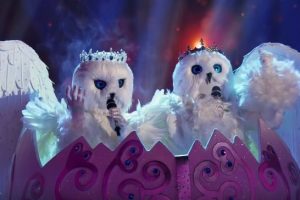 The Masked Singer Season 4  Snow Owls sing  Say Something