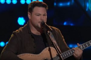 Ian Flanigan The Voice Knockouts 2020  Beautiful Crazy