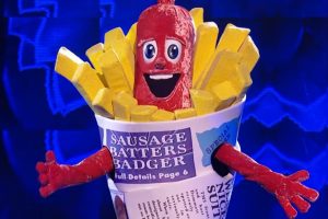 Sausage The Masked Singer UK 2021  Don t Let Go  Love   Series 2 Episode 3 Sing-Off