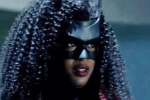 Batwoman  Season 2 Episode 5   Gore on Canvas   trailer  release date