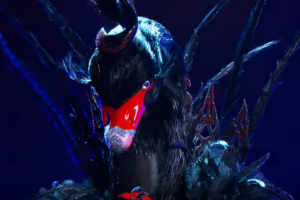 Black Swan The Masked Singer 2021  How Will I Know  Whitney Houston Season 5 Week 5