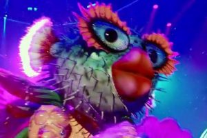 Pufferfish The Masked Singer 2021  Levitating  Dua Lipa  DaBaby  Season 6 Week 1