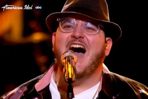 Christian Guardino American Idol 2022  Leave the Door Open  Silk Sonic  Season 20 Top 24