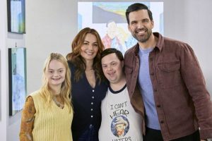 Color My World with Love (2022 movie) Hallmark, Erica Durance, trailer, release date