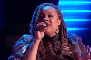 Valarie Harding The Voice 2022 Audition  Giving Him Something He Can Feel  En Vogue  Season 22