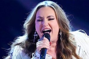 Jacquie Roar The Voice 2023 Audition  Here for the Party  Gretchen Wilson  Season 24